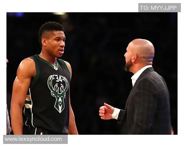 吴秀英专访:从青涩球员到篮球传奇的成长之路回顾 吴秀英专访:从青涩球员到篮球传奇的成长之路回顾