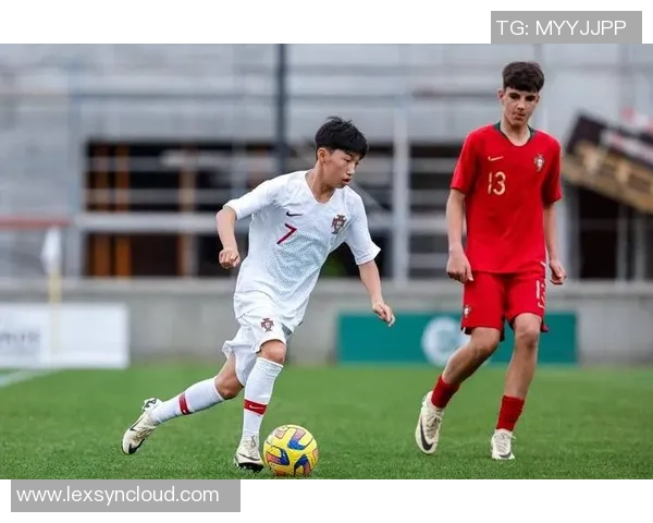 王磊独家分享足球心得与技巧助你提升球技的秘密解析