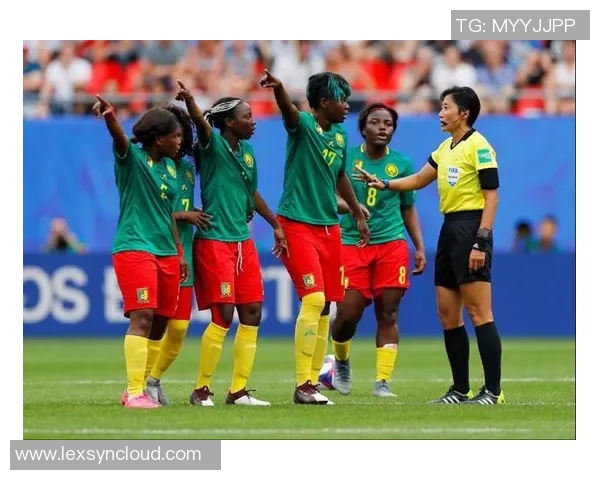 南非女足与泰国女足激战正酣谁将赢得这场精彩对决